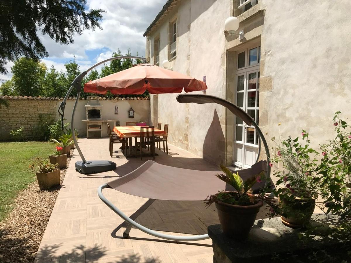 La Diguinerie Villa Prignac ภายนอก รูปภาพ