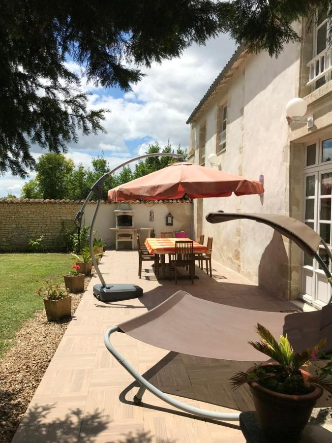 La Diguinerie Villa Prignac ภายนอก รูปภาพ